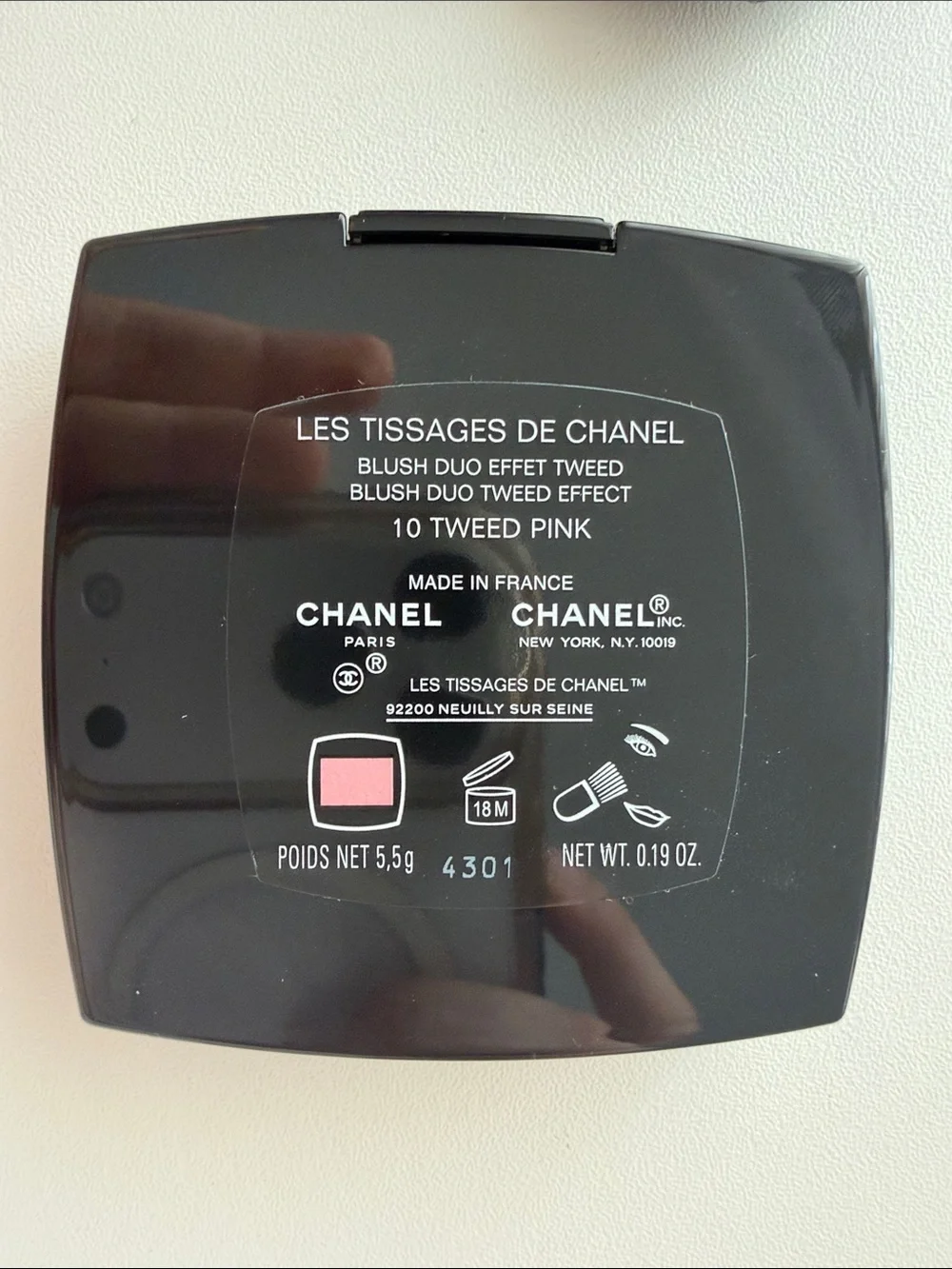 CHANEL lipstick pouch and blush bundle Accessories - Cosmetics